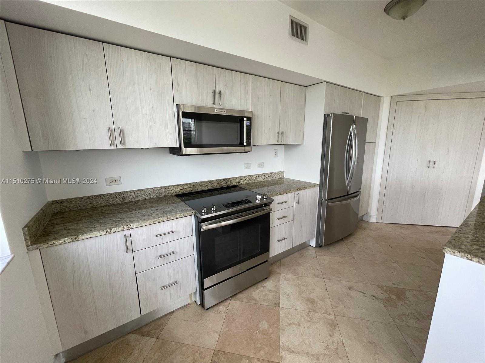 Small Image of 19900 EAST COUNTRY CLUB DR #502, Aventura Number 7