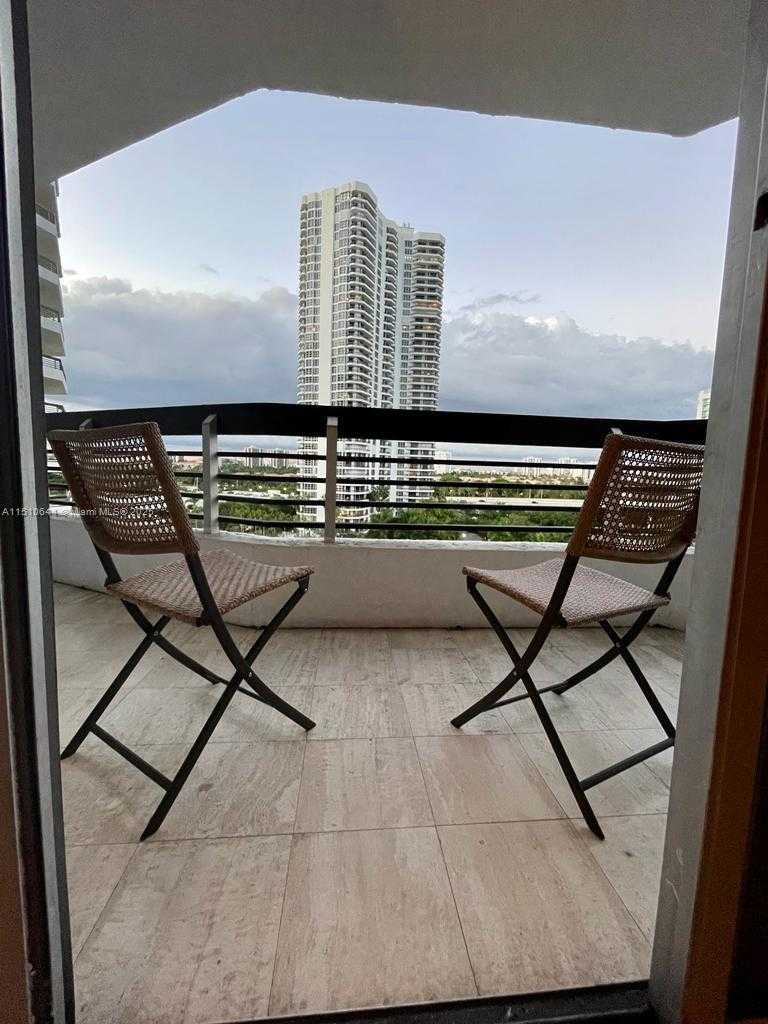 Small Image of 3600 MYSTIC POINTE DR #1010, Aventura Number 17