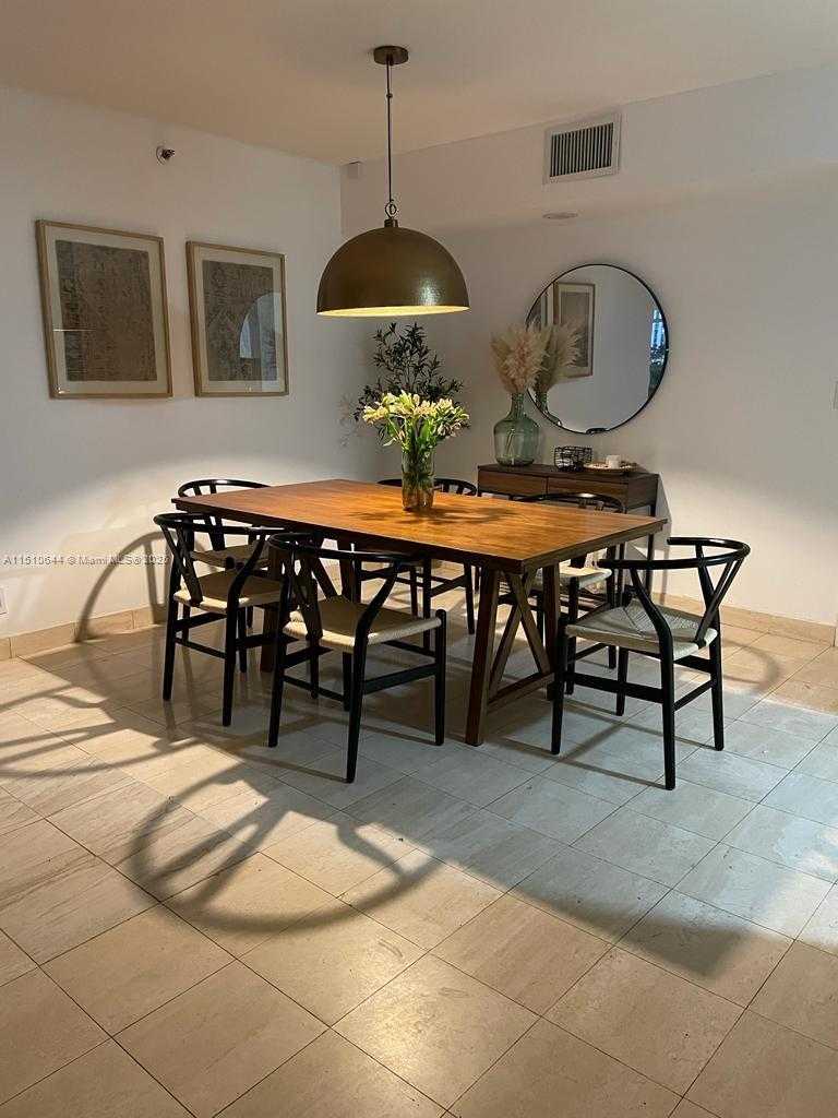 Small Image of 3600 MYSTIC POINTE DR #1010, Aventura Number 3