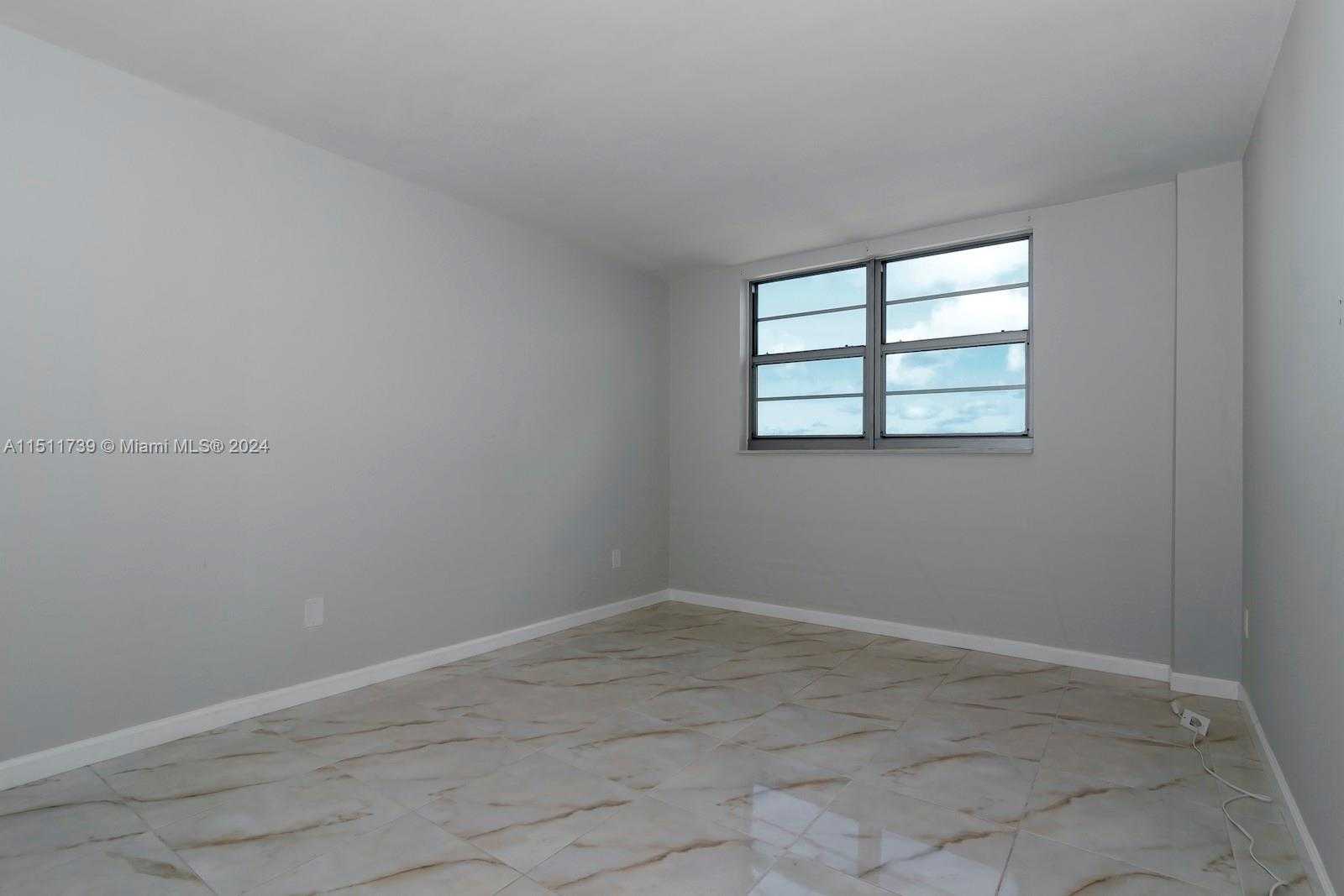 Small Image of 16400 NORTH EAST 17TH AVE #703, North Miami Beach Number 15