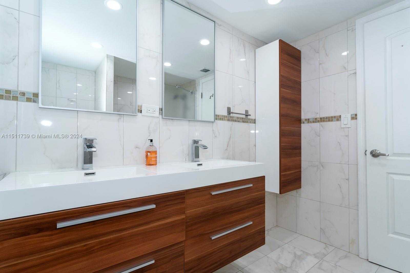 Small Image of 16400 NORTH EAST 17TH AVE #703, North Miami Beach Number 23