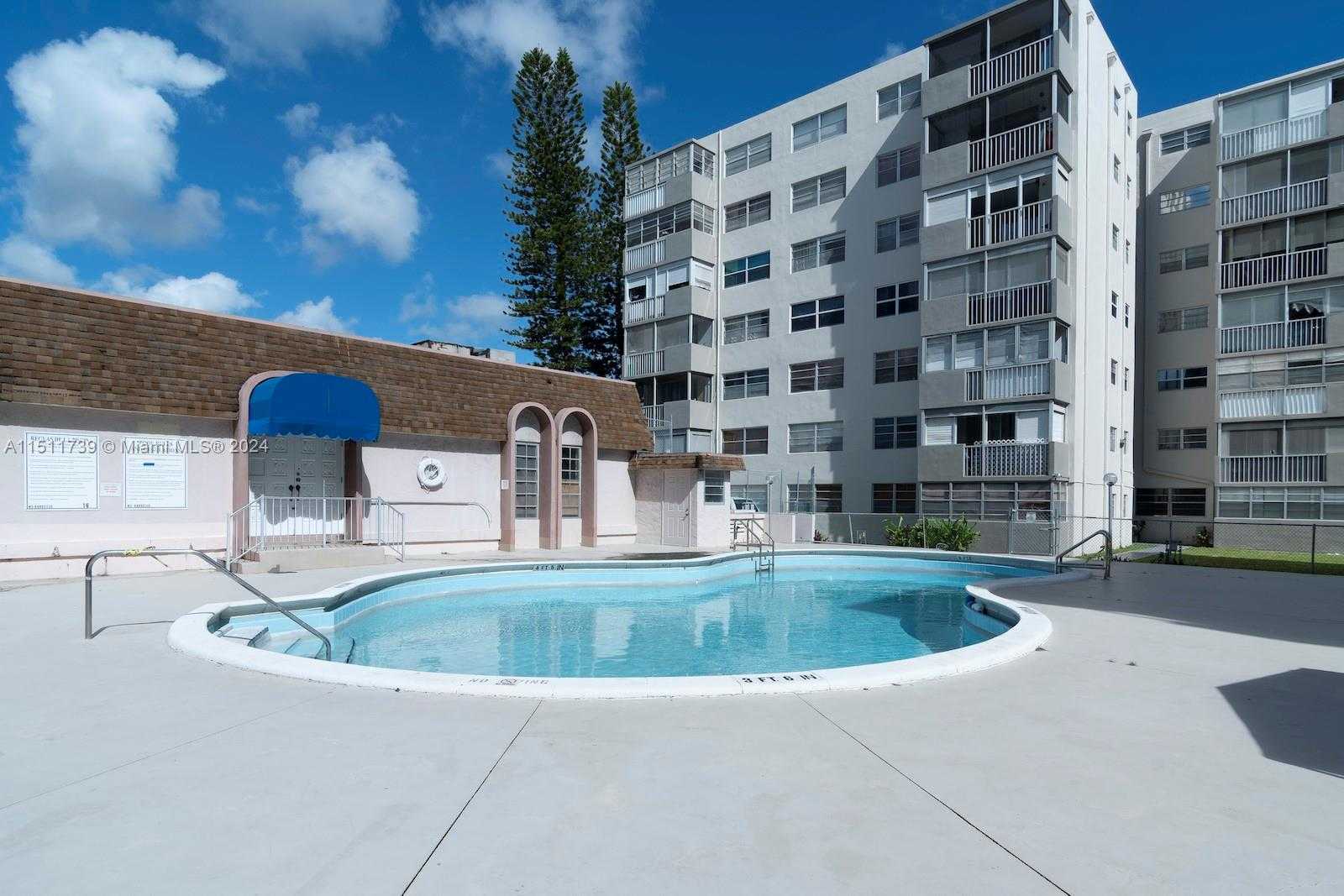 Small Image of 16400 NORTH EAST 17TH AVE #703, North Miami Beach Number 27