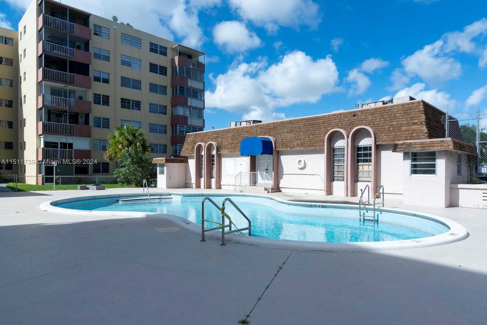 Small Image of 16400 NORTH EAST 17TH AVE #703, North Miami Beach Number 28