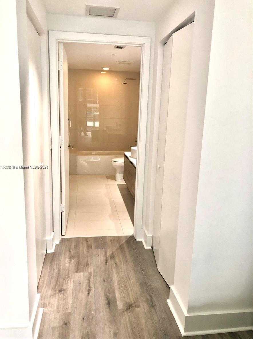 Small Image of 121 NORTH EAST 34TH ST #L302, Miami Number 41