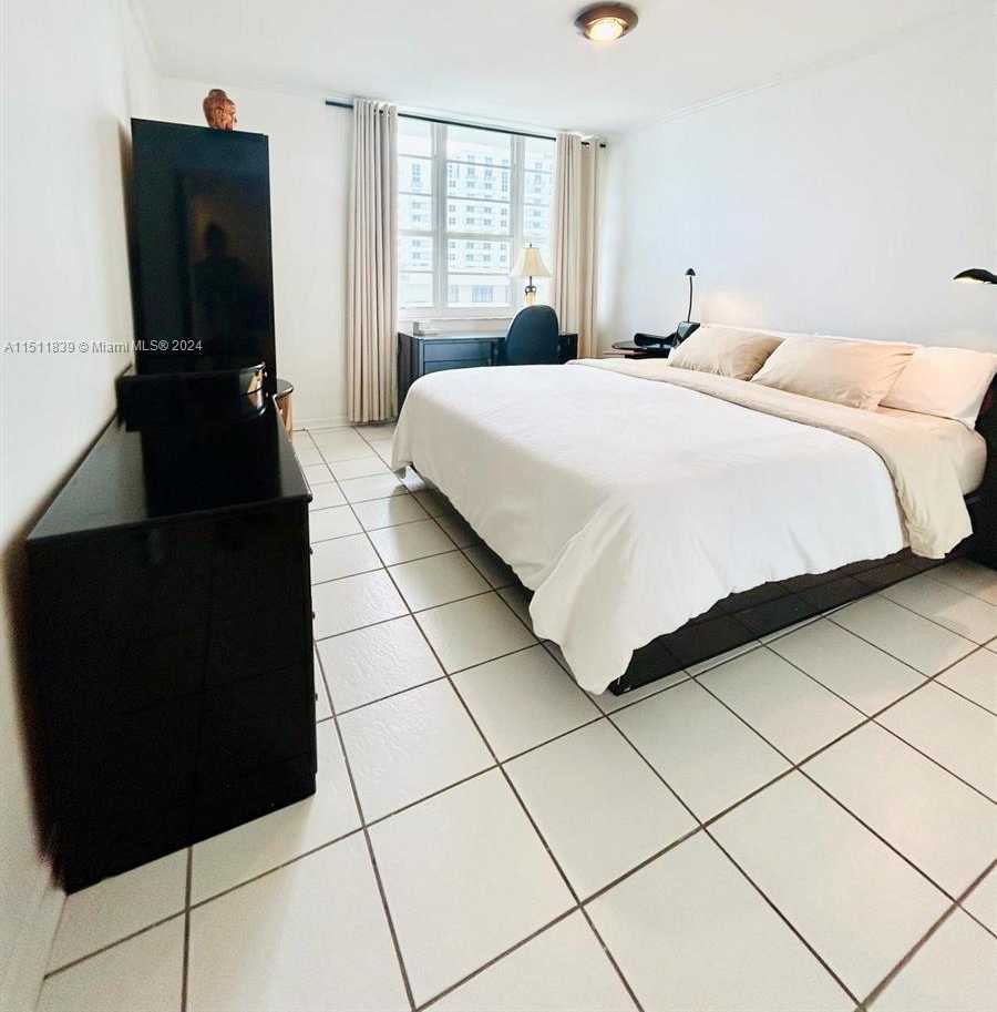 Small Image of 100 LINCOLN RD #1034, Miami Beach Number 8