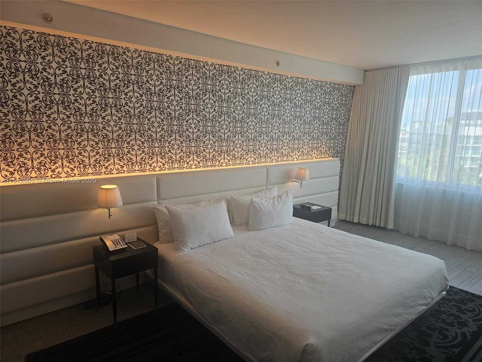 Small Image of 1100 WEST AVE #509, Miami Beach Number 11