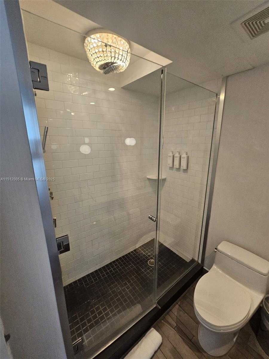 Small Image of 1100 WEST AVE #509, Miami Beach Number 16