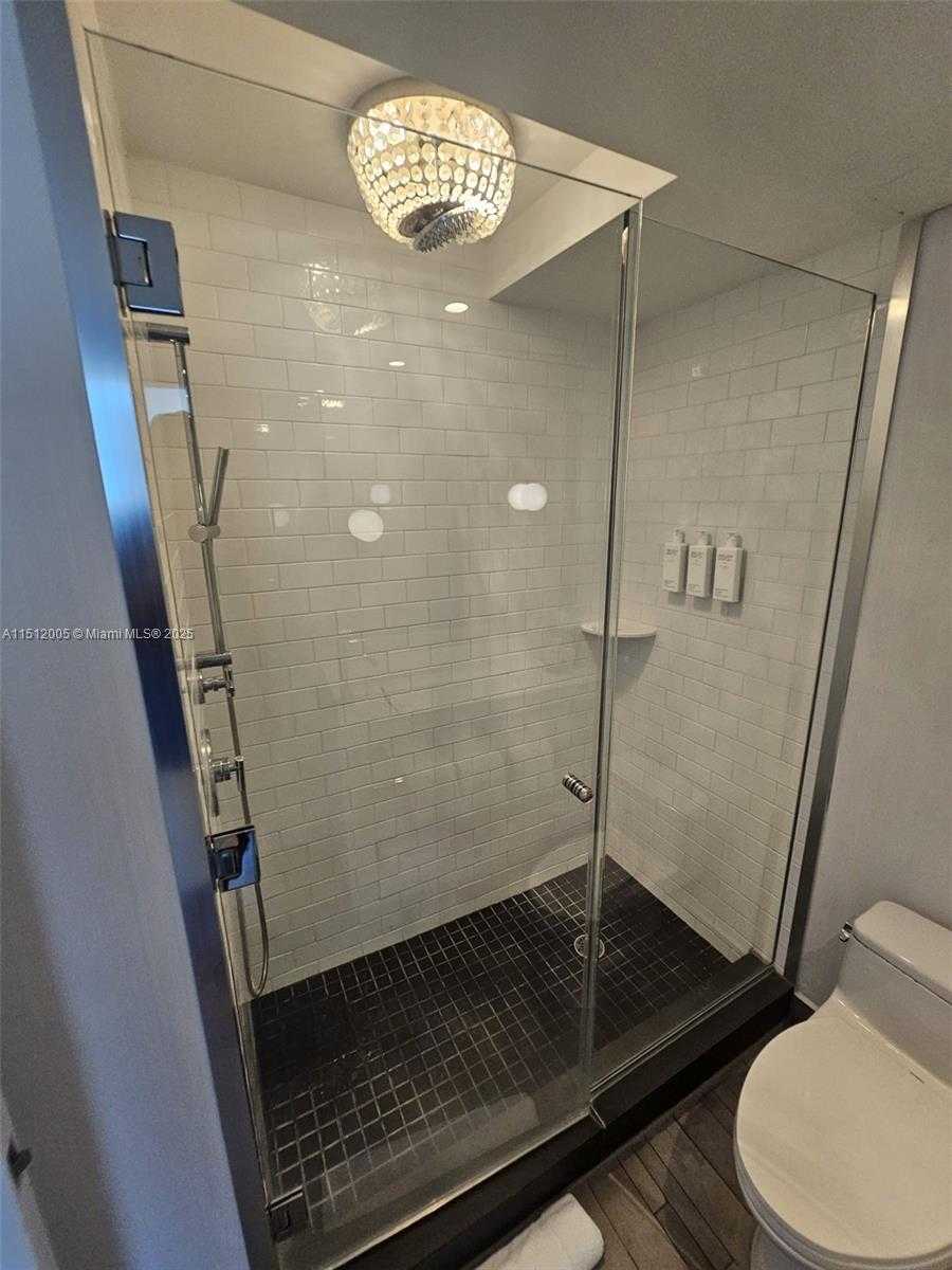 Small Image of 1100 WEST AVE #509, Miami Beach Number 18