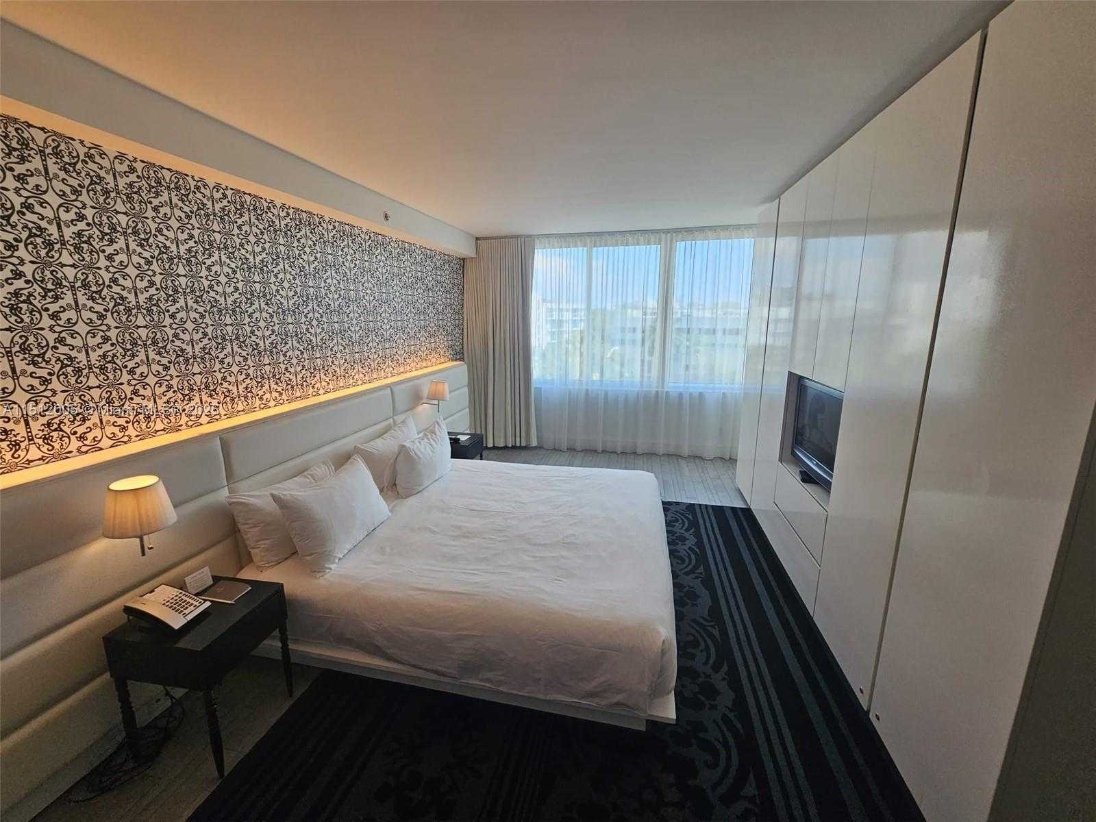 Small Image of 1100 WEST AVE #509, Miami Beach Number 9