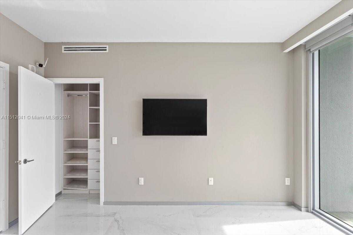 Small Image of 2900 NORTH EAST 7TH AVE #3707, Miami Number 14