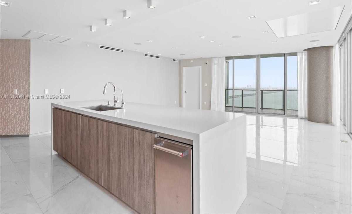 Small Image of 2900 NORTH EAST 7TH AVE #3707, Miami Number 27