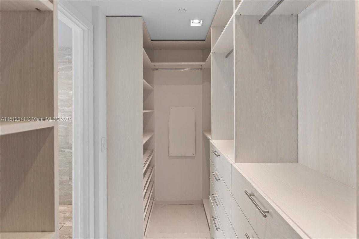 Small Image of 2900 NORTH EAST 7TH AVE #3707, Miami Number 7