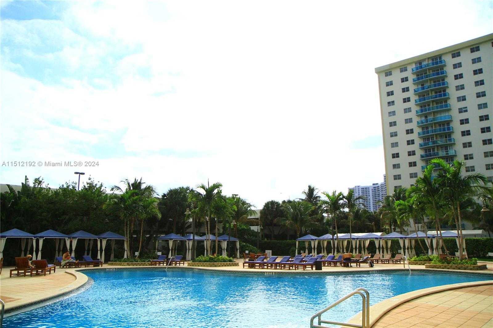 Small Image of 19370 COLLINS AVE #1017, Sunny Isles Beach Number 25