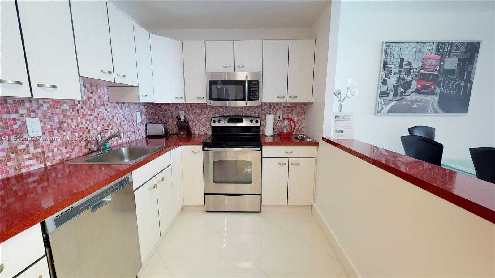 Small Image of 19370 COLLINS AVE #1017, Sunny Isles Beach Number 5