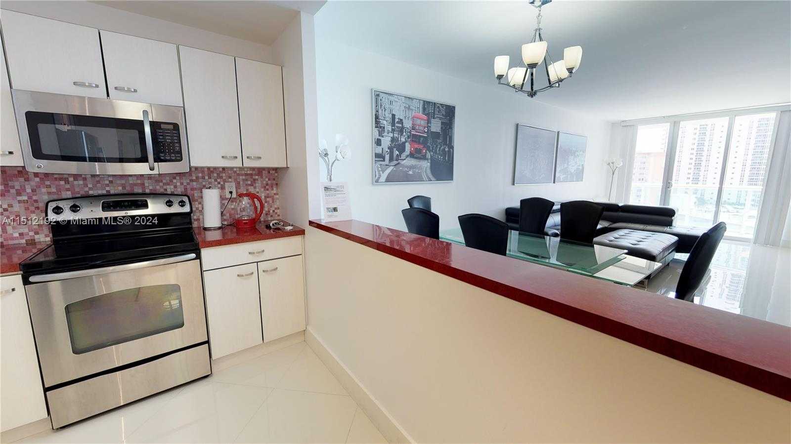 Small Image of 19370 COLLINS AVE #1017, Sunny Isles Beach Number 6