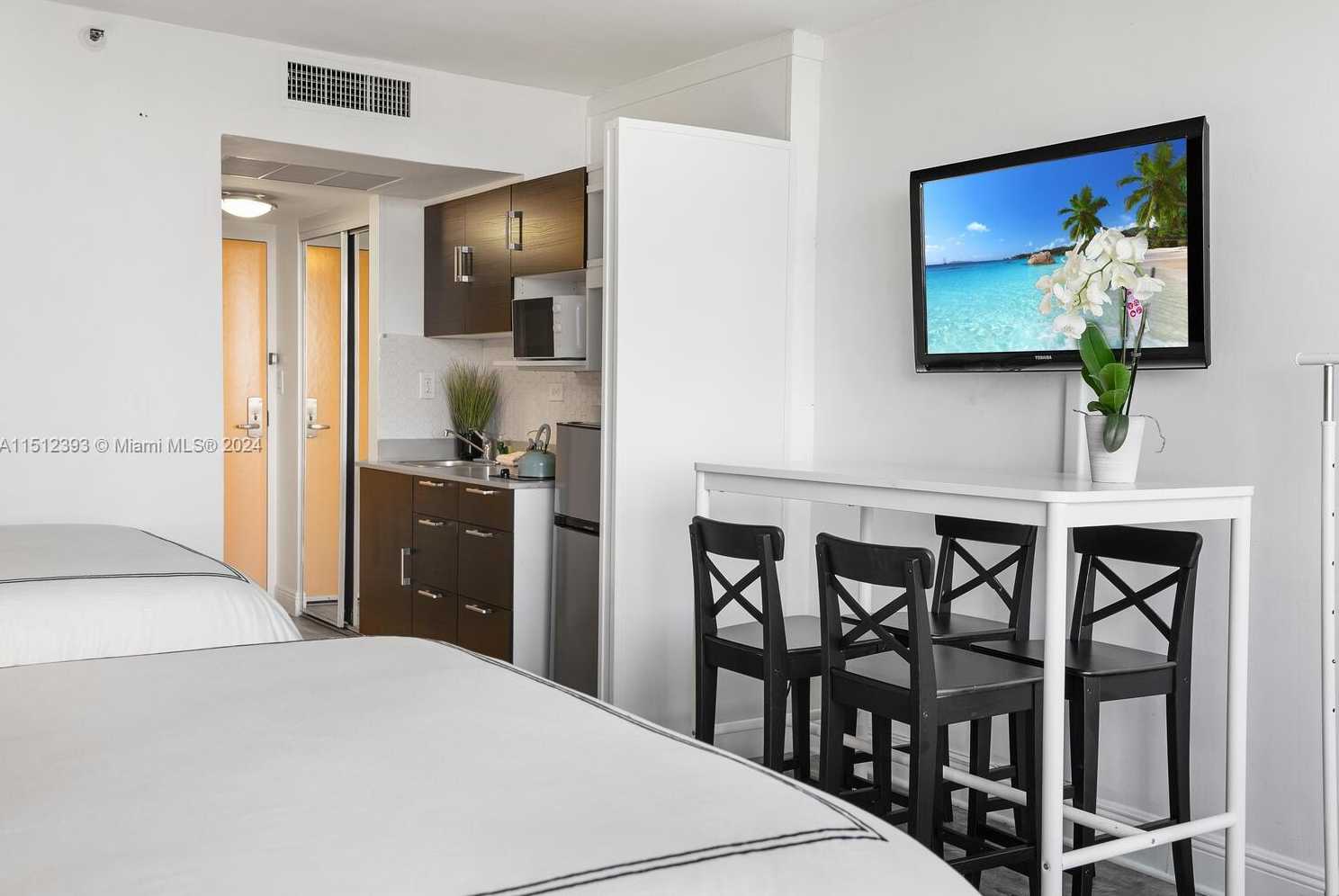 Small Image of 19201 COLLINS AVE #743, Sunny Isles Beach Number 3