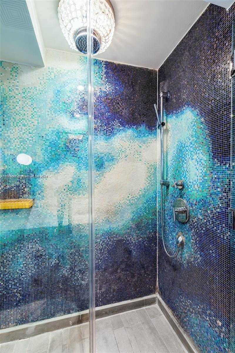 Small Image of 1100 WEST AVE #1122, Miami Beach Number 10
