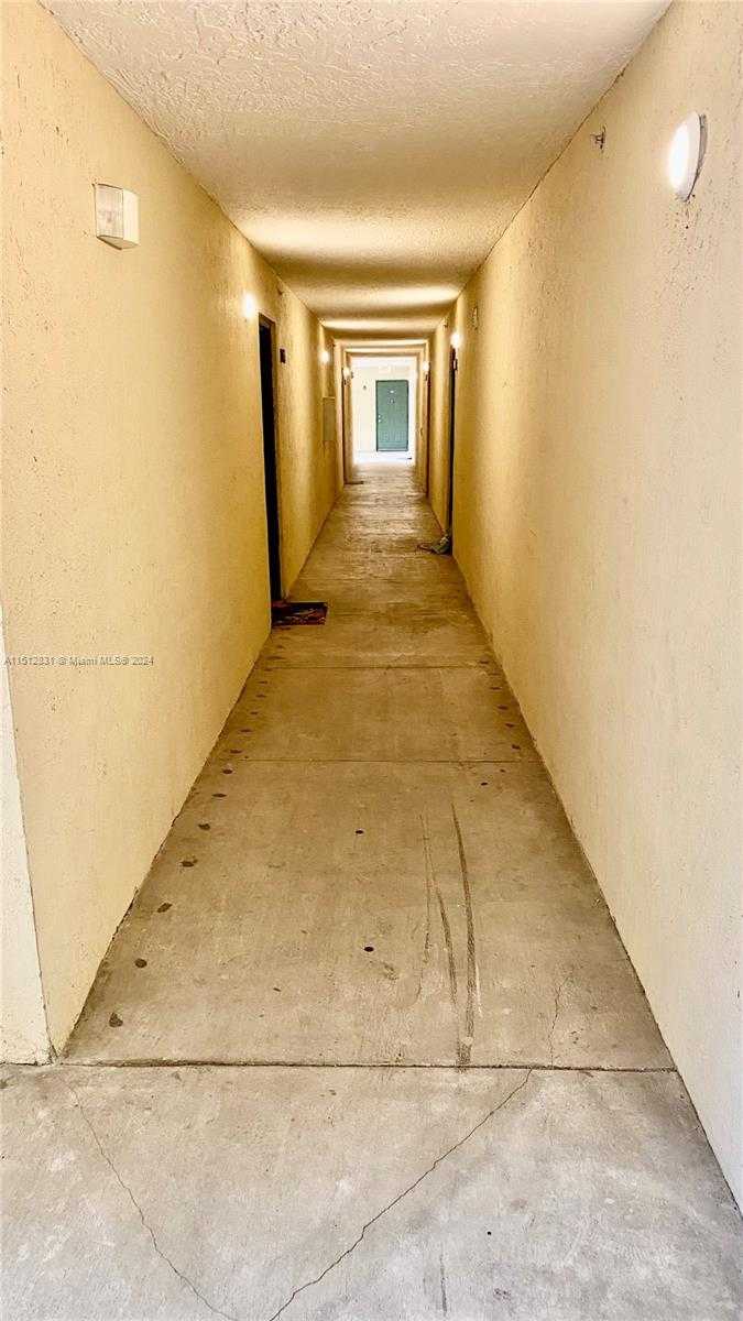 Small Image of 470 SOUTH PARK RD #7-107, Hollywood Number 3