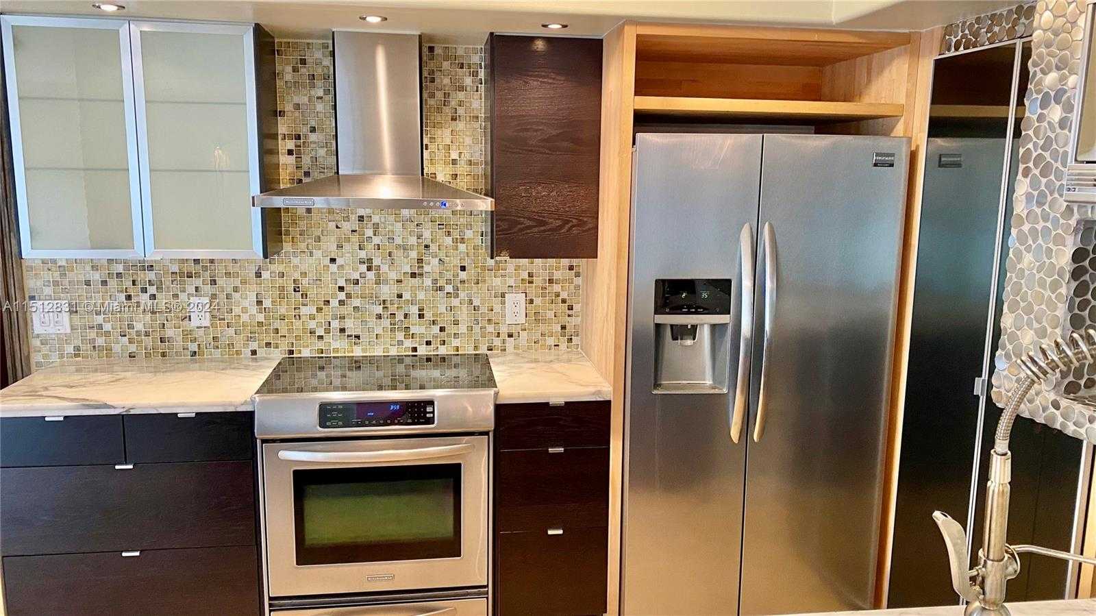 Small Image of 470 SOUTH PARK RD #7-107, Hollywood Number 6