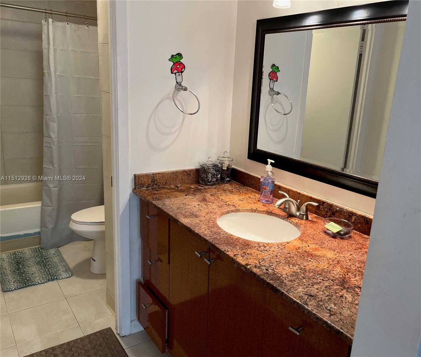 Small Image of 18051 BISCAYNE BLVD #903, Aventura Number 15