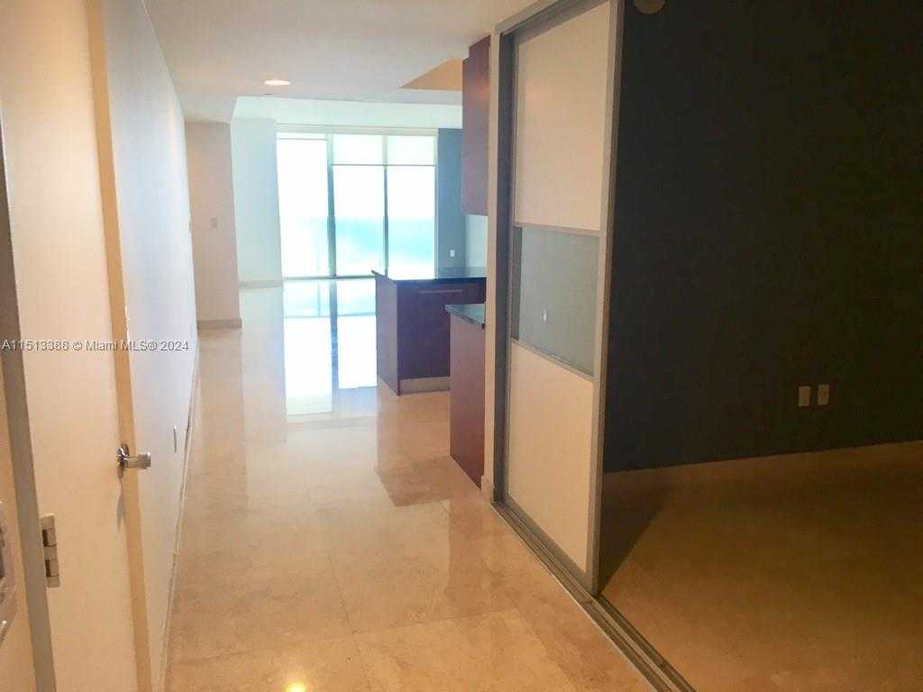 Small Image of 1830 S Ocean Dr, Hallandale Beach, FL 33009, USA Number 3