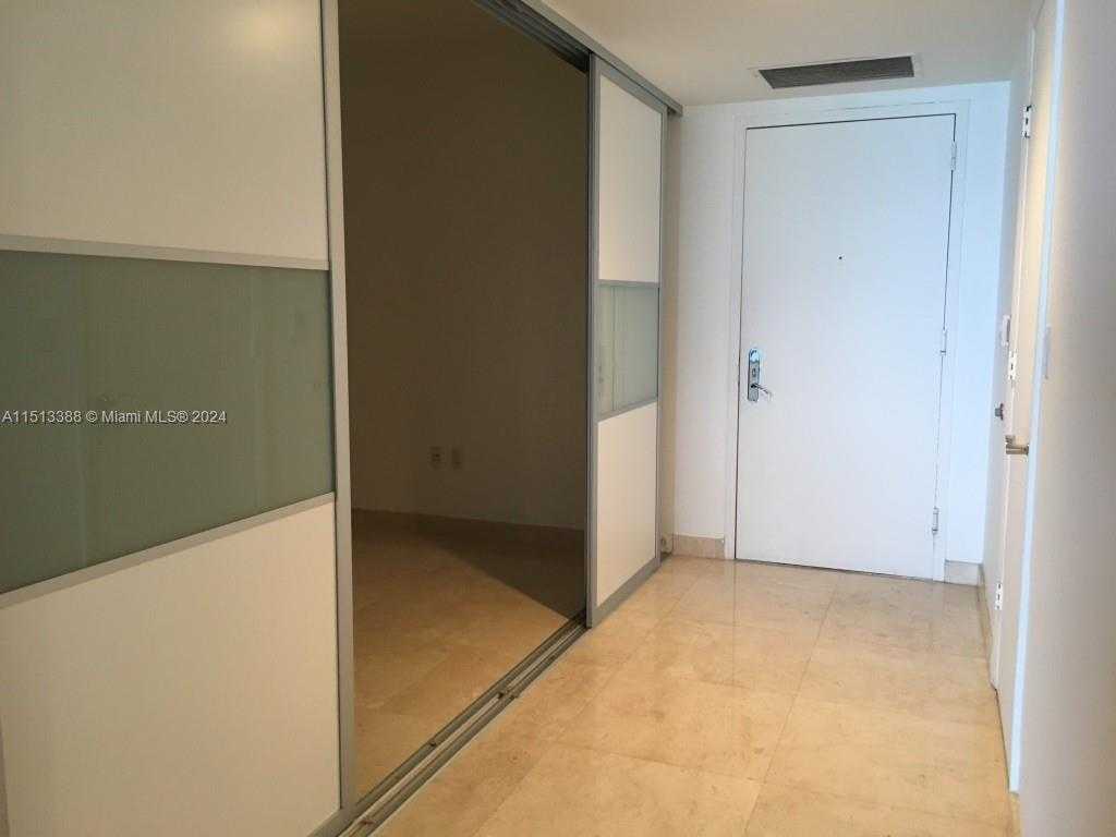 Small Image of 1830 S Ocean Dr, Hallandale Beach, FL 33009, USA Number 5