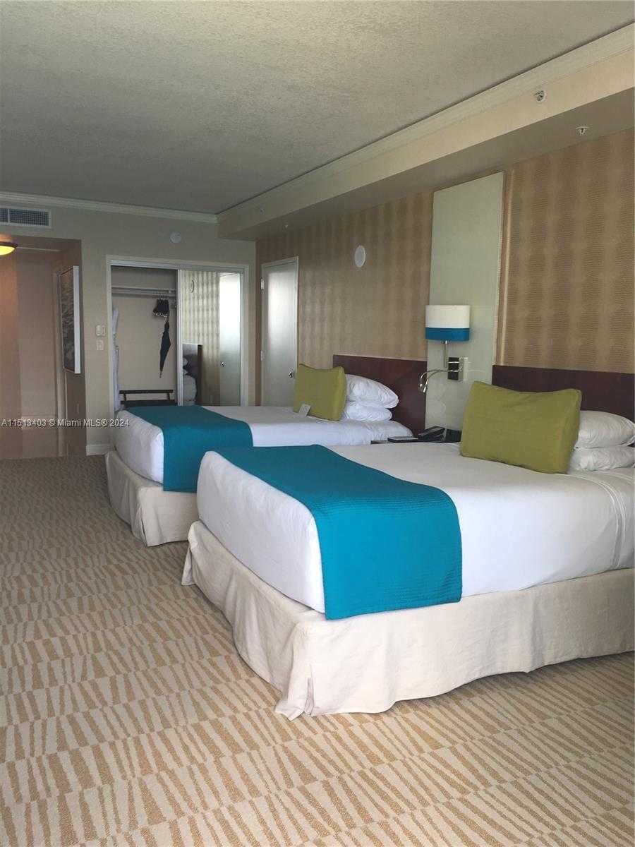 Small Image of 18001 COLLINS AVE #2306, Sunny Isles Beach Number 6