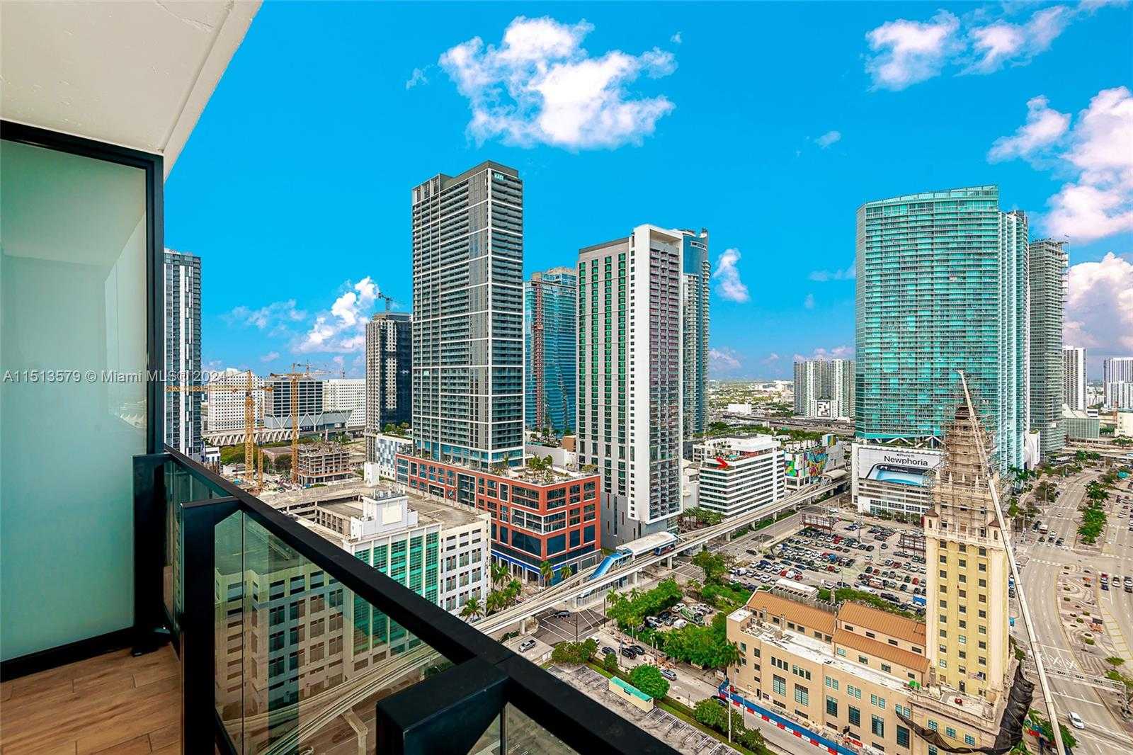 Small Image of Miami Number 3