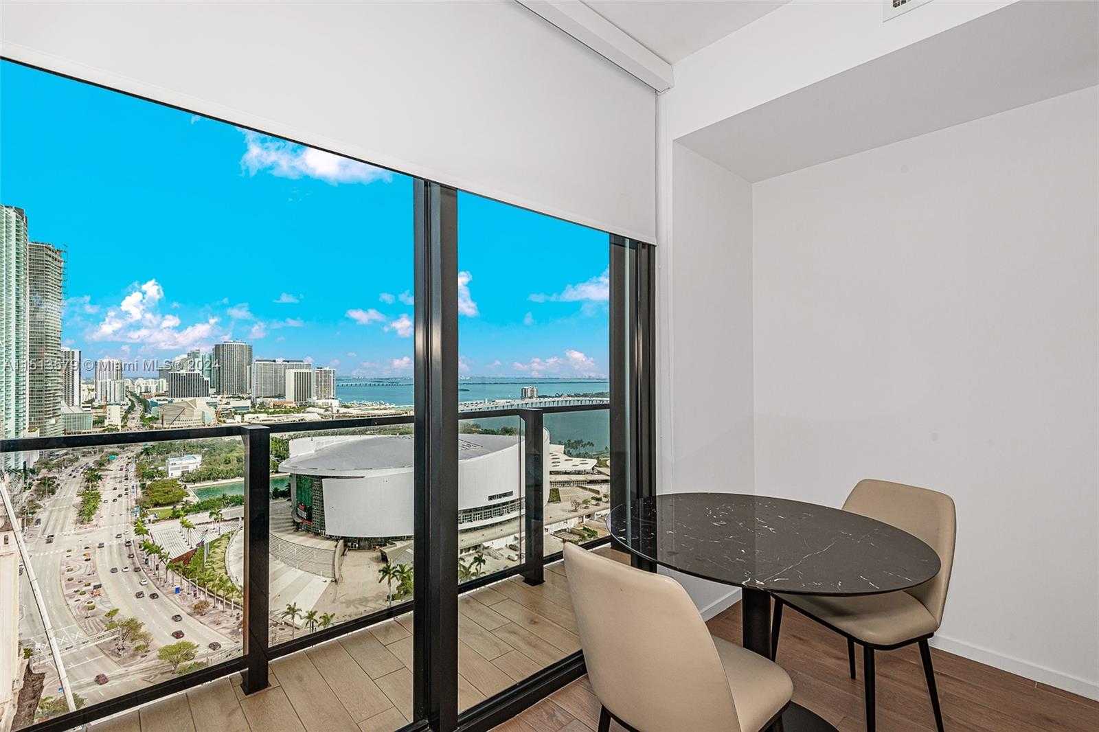 Small Image of Miami Number 4