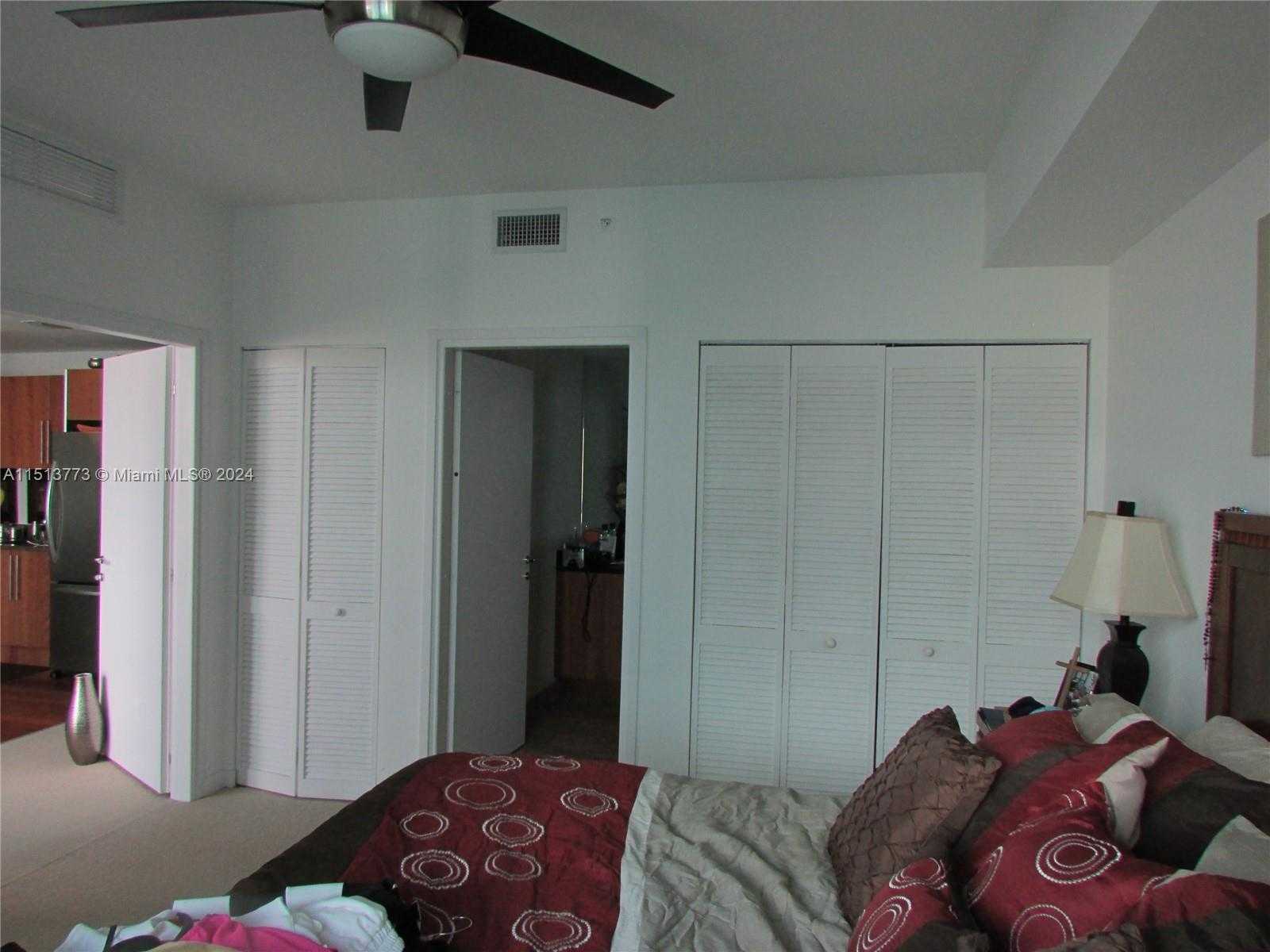 Small Image of 300 SOUTH BISCAYNE BLVD #T-2709, Miami Number 12