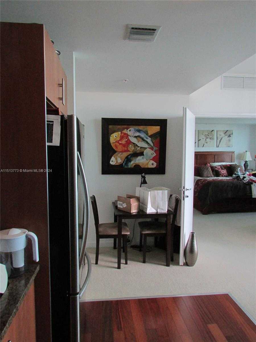 Small Image of 300 SOUTH BISCAYNE BLVD #T-2709, Miami Number 9