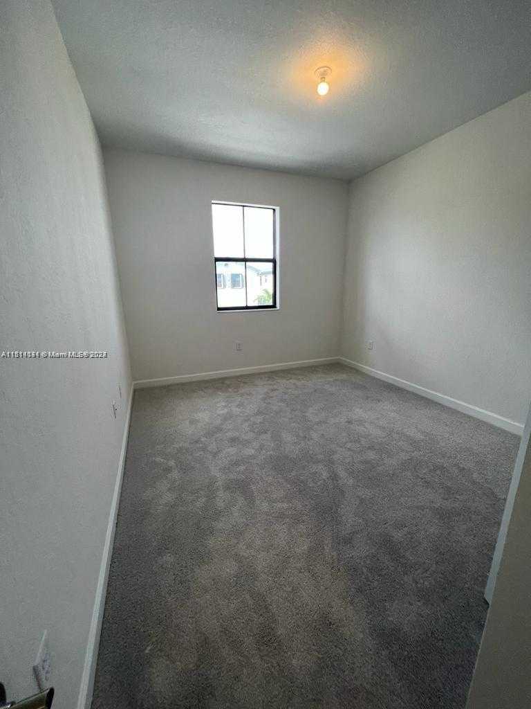 Small Image of 28511 SOUTH WEST 134TH CT #28511, Homestead Number 25