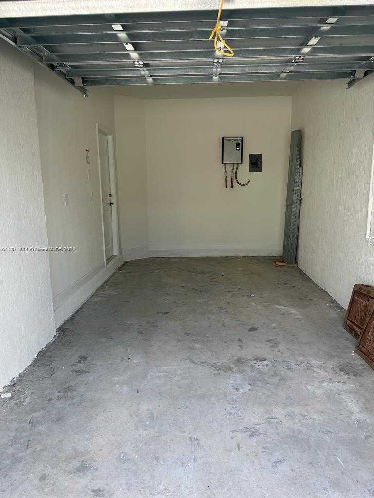 Small Image of 28511 SOUTH WEST 134TH CT #28511, Homestead Number 3