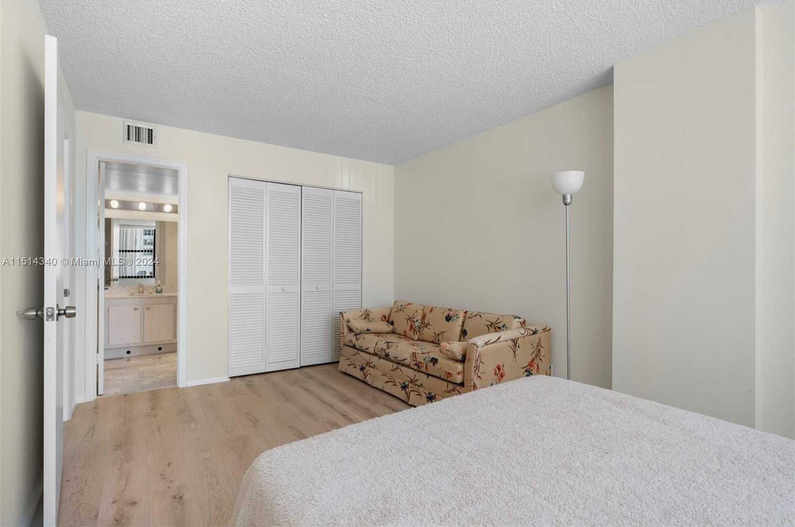 Small Image of 2401 SOUTH OCEAN DR #304, Hollywood Number 12