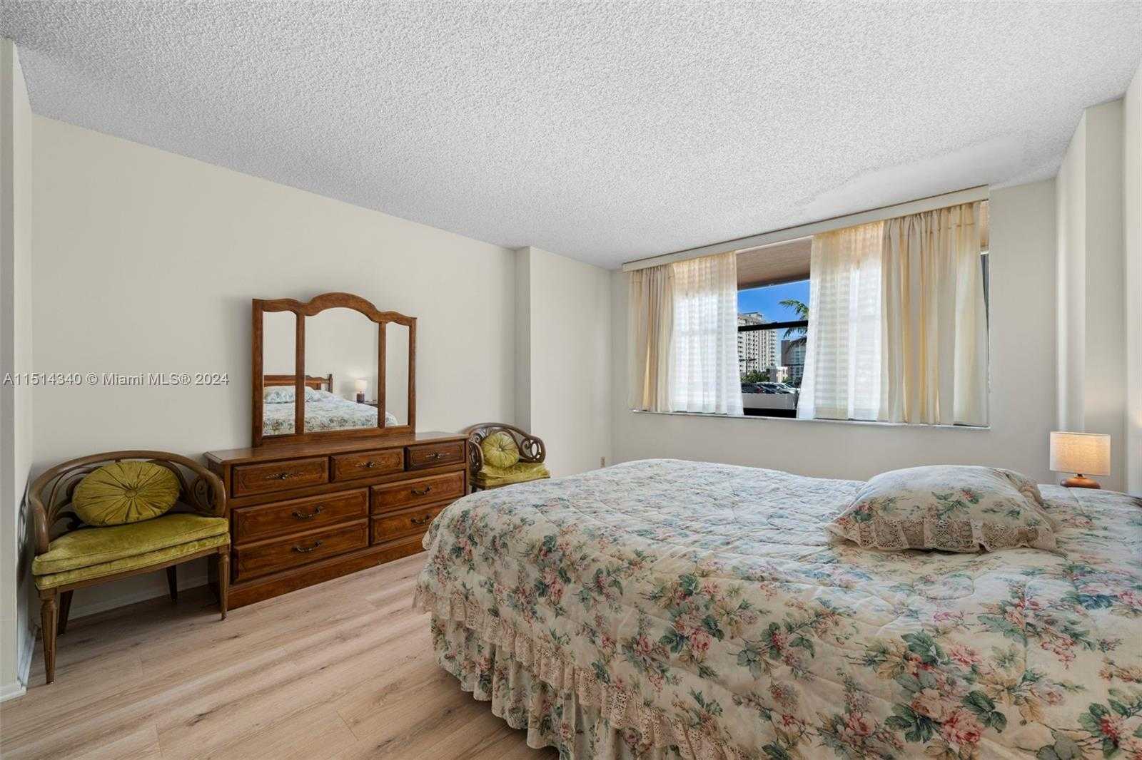 Small Image of 2401 SOUTH OCEAN DR #304, Hollywood Number 15