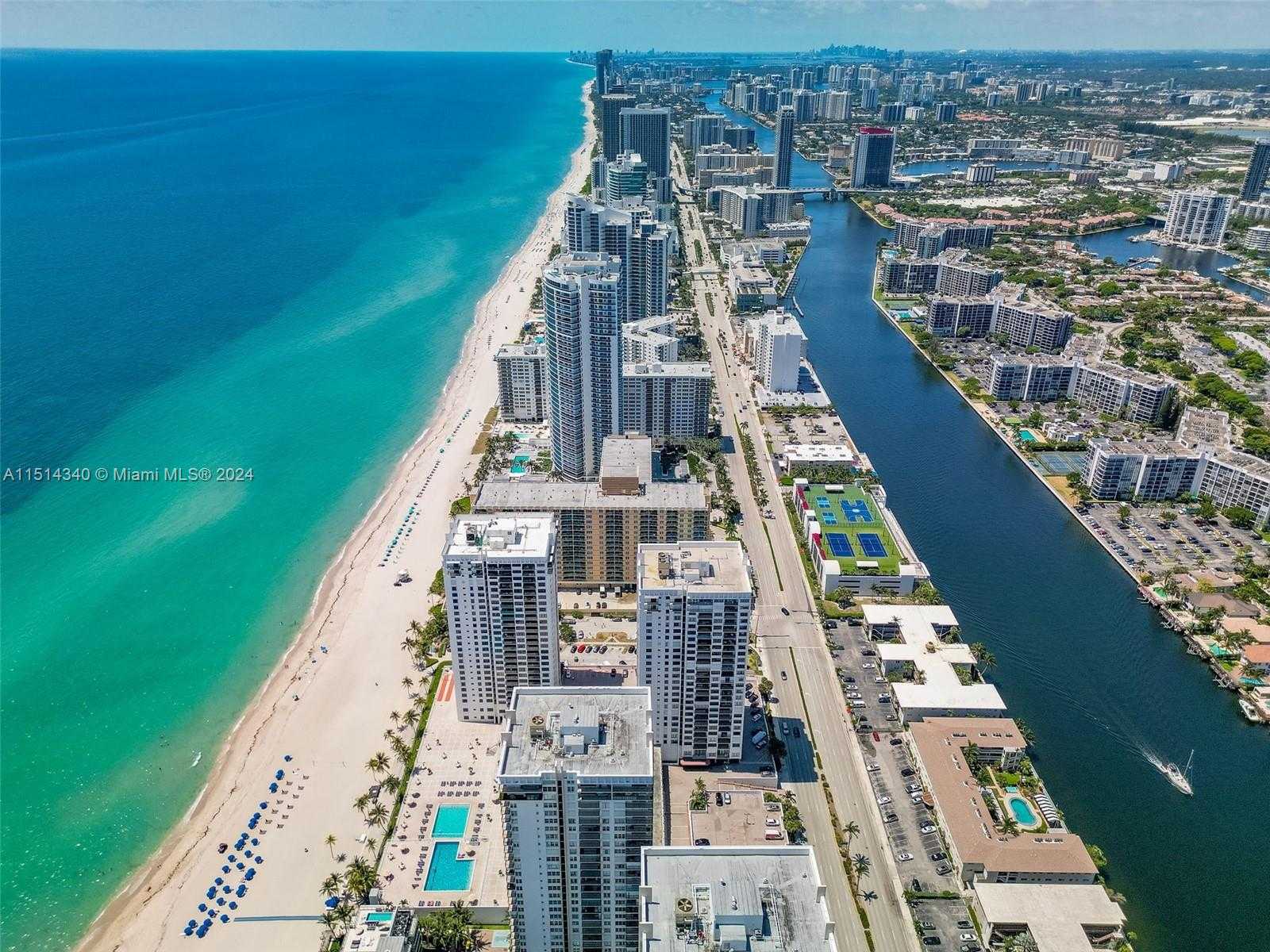 Small Image of 2401 SOUTH OCEAN DR #304, Hollywood Number 2
