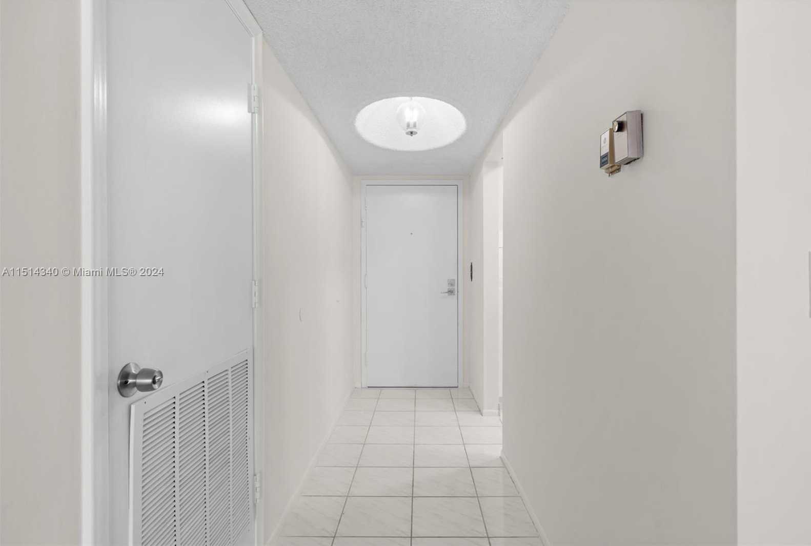 Small Image of 2401 SOUTH OCEAN DR #304, Hollywood Number 21