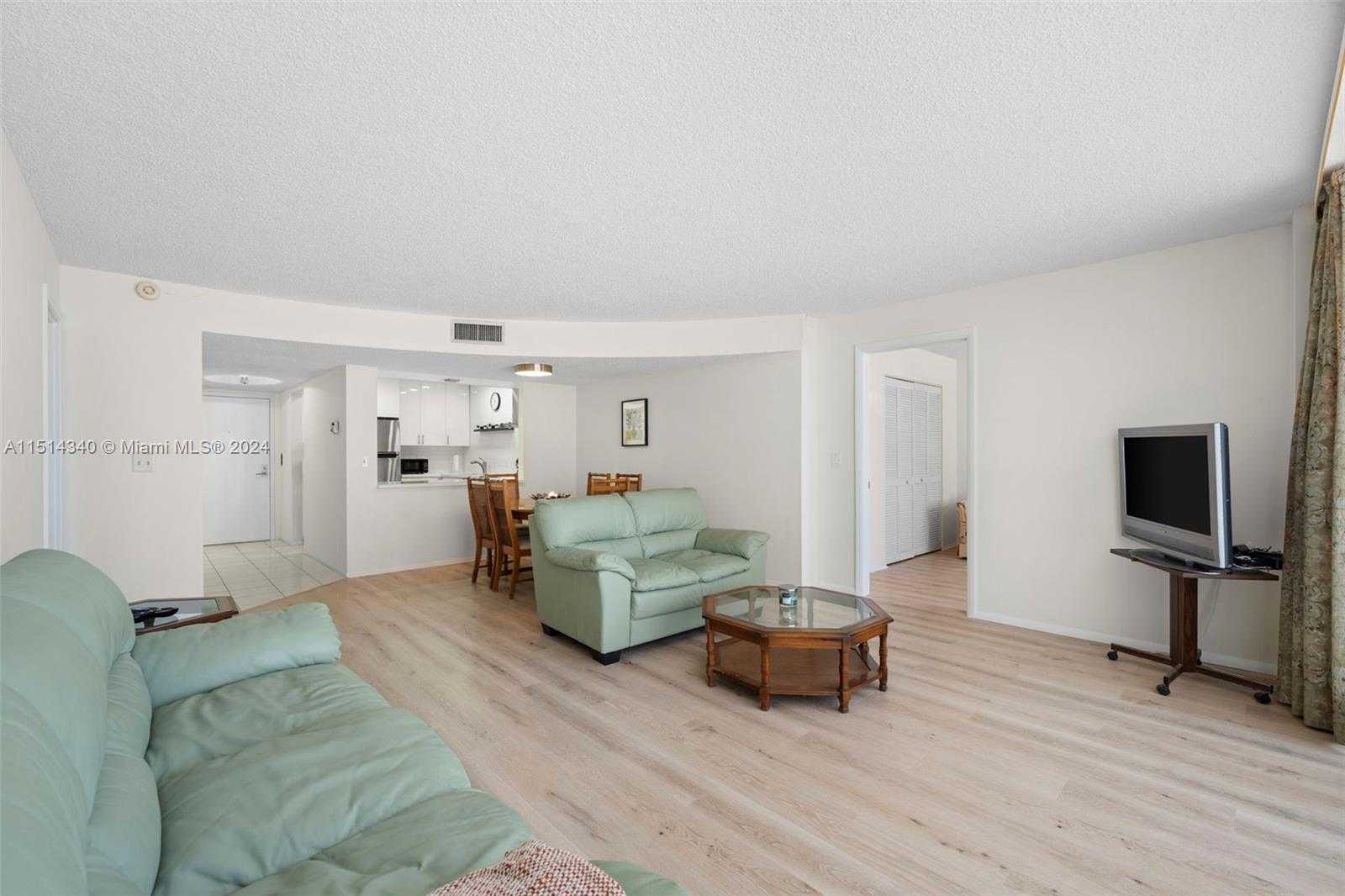 Small Image of 2401 SOUTH OCEAN DR #304, Hollywood Number 4