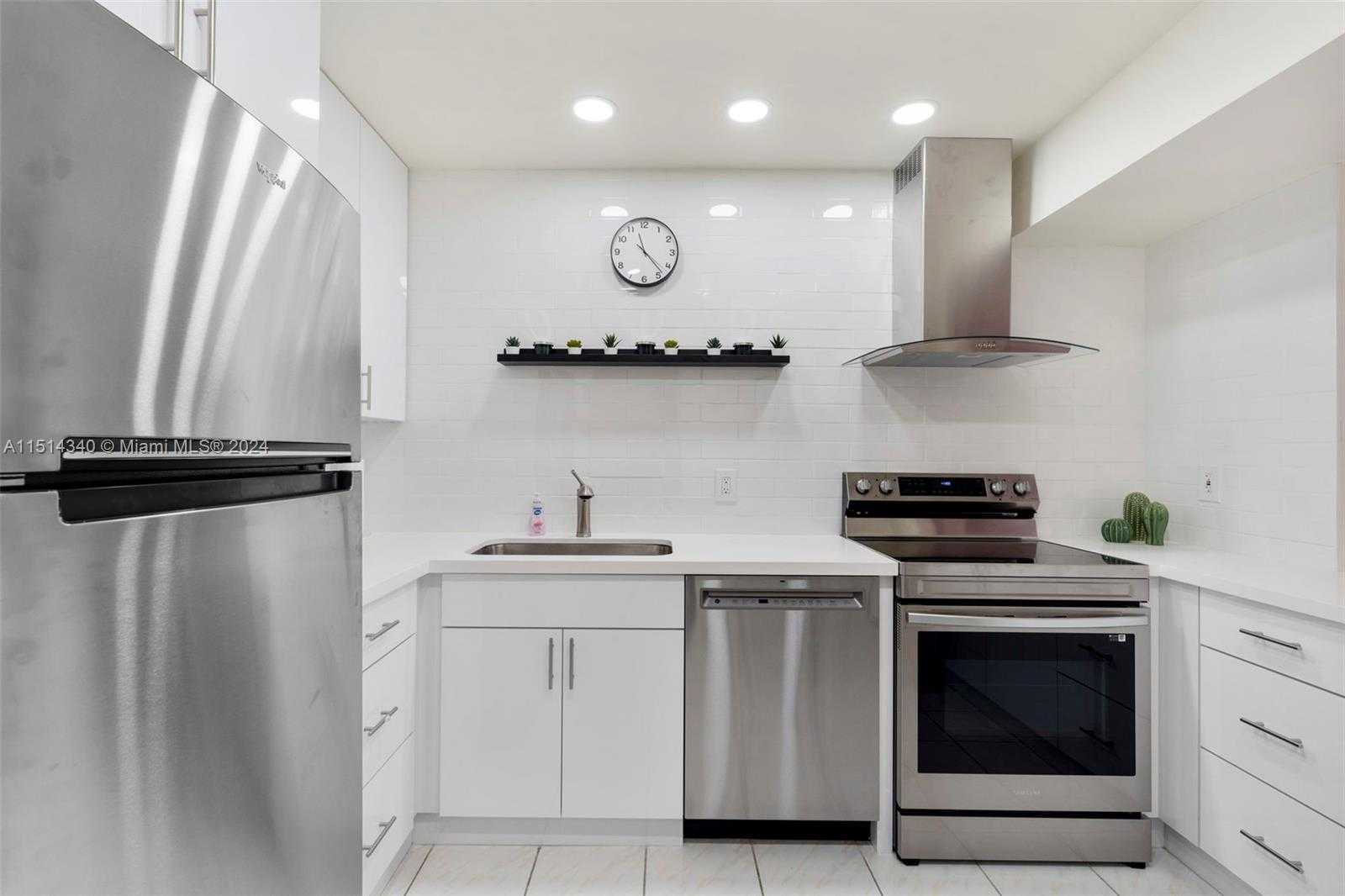 Small Image of 2401 SOUTH OCEAN DR #304, Hollywood Number 5