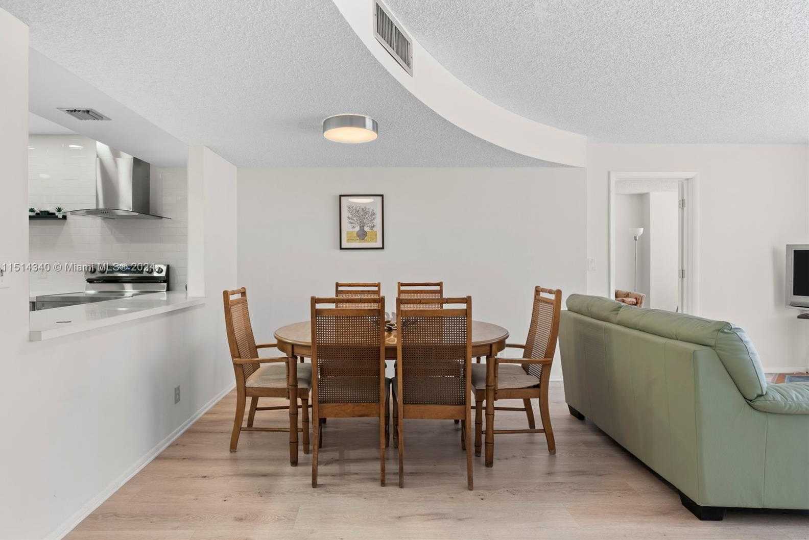 Small Image of 2401 SOUTH OCEAN DR #304, Hollywood Number 7