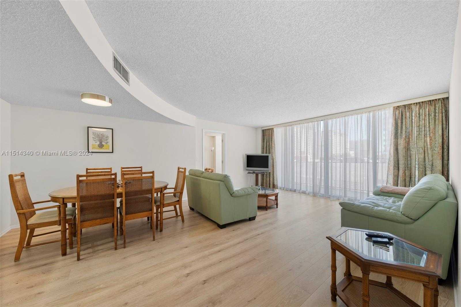 Small Image of 2401 SOUTH OCEAN DR #304, Hollywood Number 8
