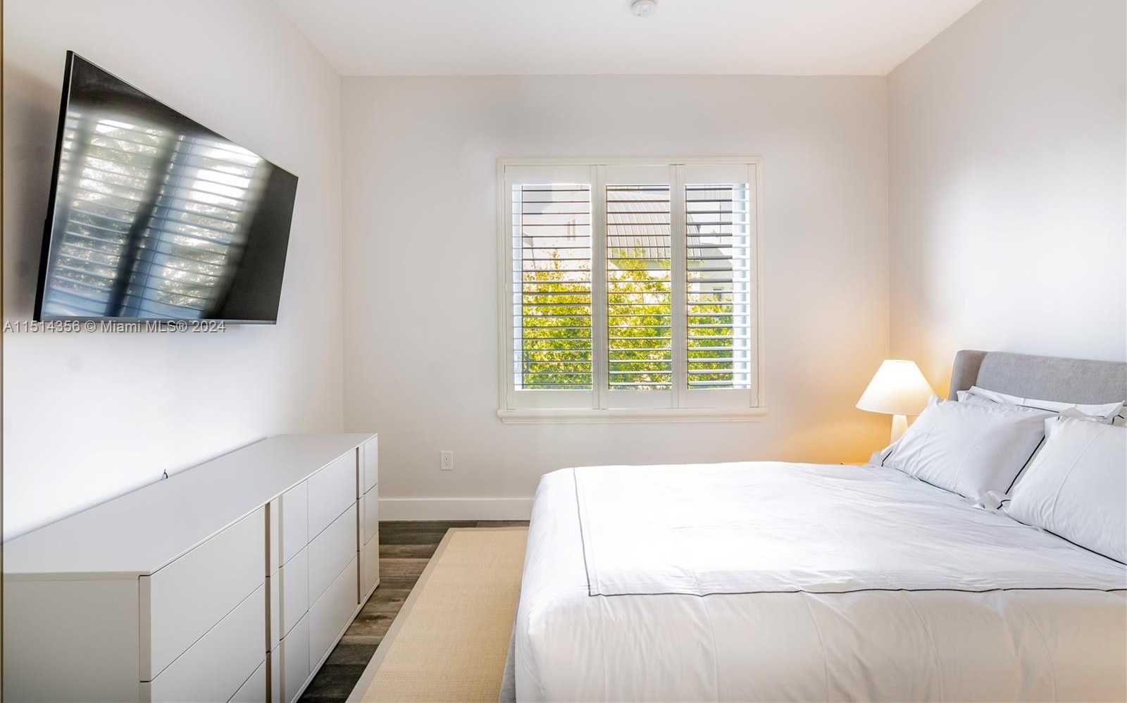 Small Image of 6101 AQUA AVE #302, Miami Beach Number 15