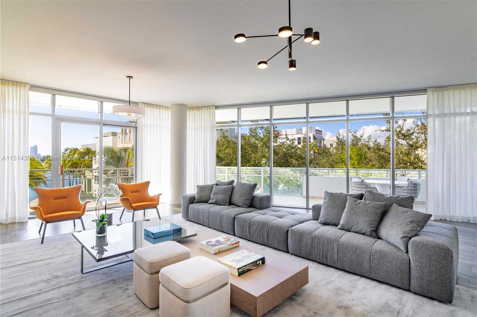Small Image of 6101 AQUA AVE #302, Miami Beach Number 2
