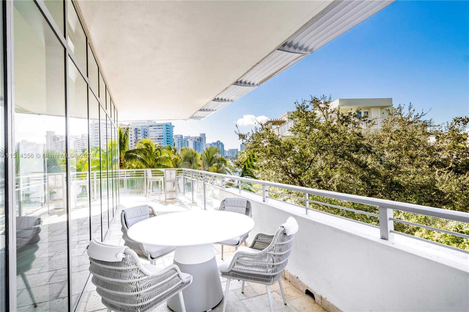 Small Image of 6101 AQUA AVE #302, Miami Beach Number 23