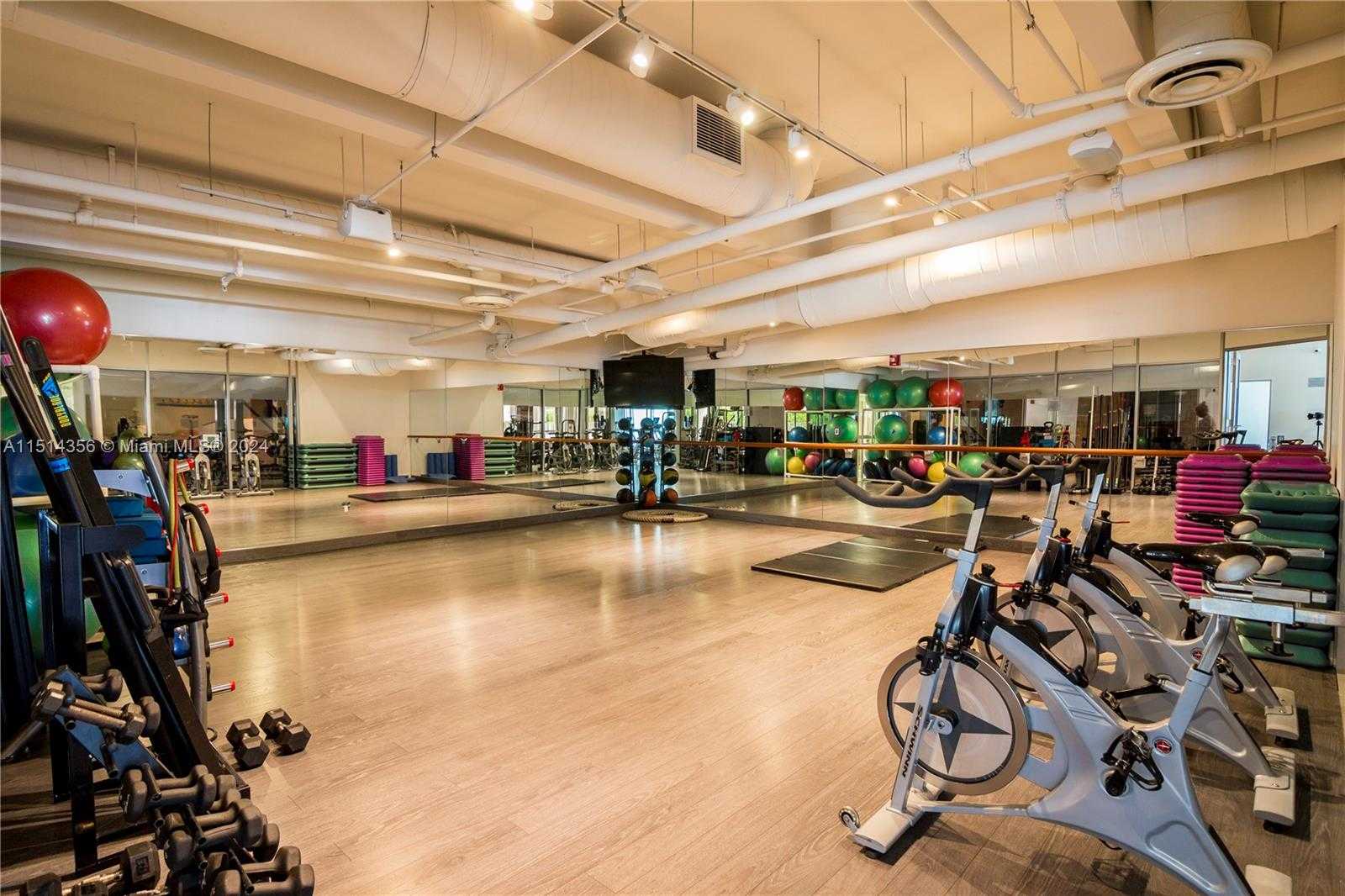 Small Image of 6101 AQUA AVE #302, Miami Beach Number 26