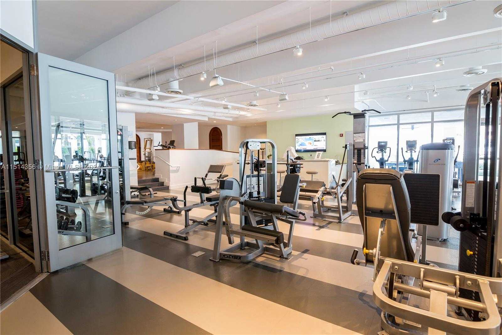 Small Image of 6101 AQUA AVE #302, Miami Beach Number 27