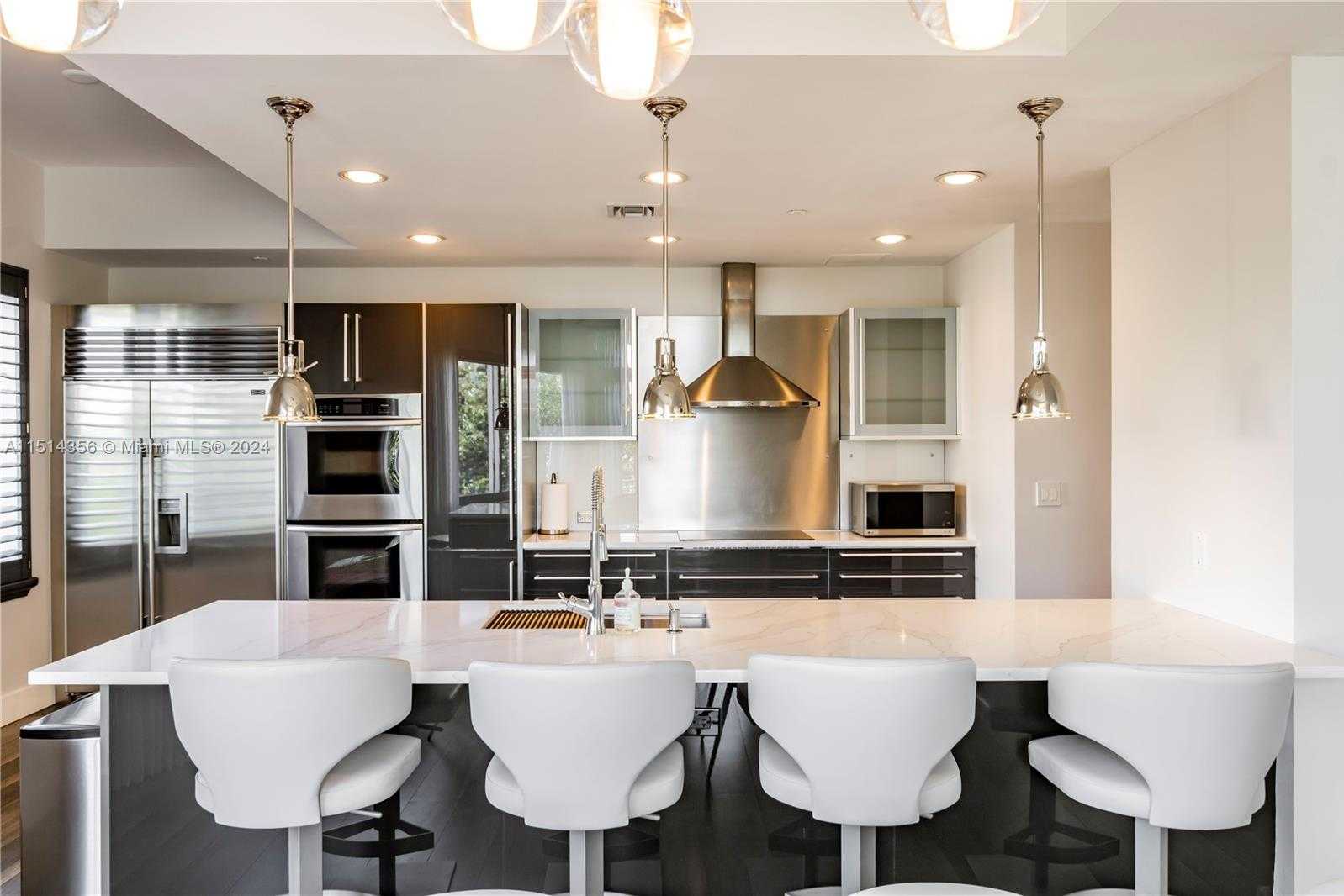 Small Image of 6101 AQUA AVE #302, Miami Beach Number 4