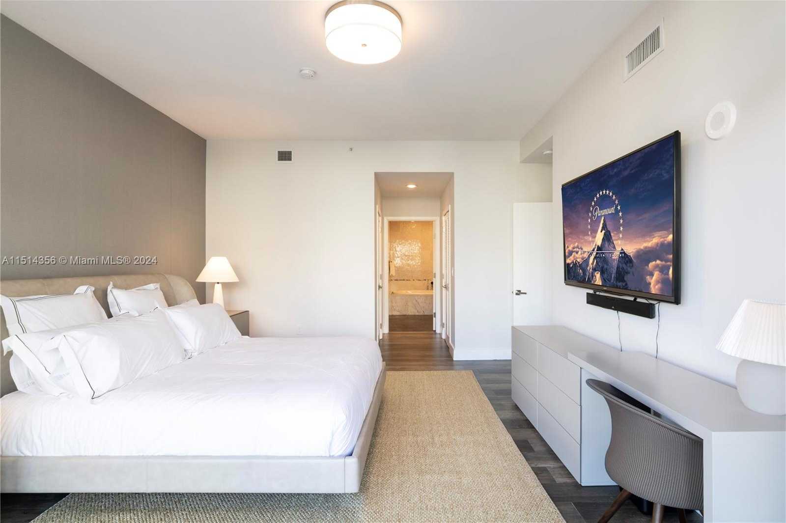 Small Image of 6101 AQUA AVE #302, Miami Beach Number 9