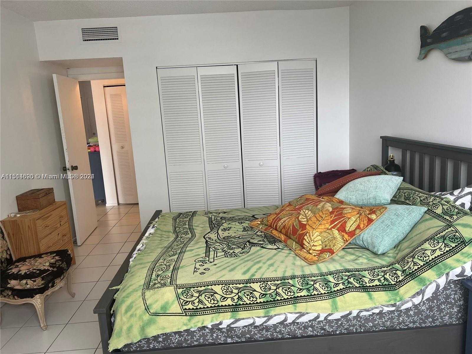 Small Image of 1965 SOUTH OCEAN DR #12C, Hallandale Beach Number 9