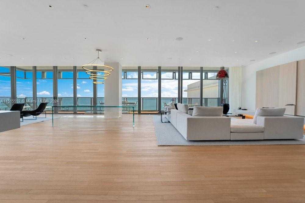 Small Image of 2901 COLLINS AVE #1501, Miami Beach Number 2